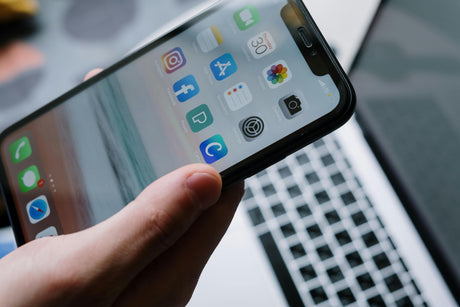 Jak poznat kvalitní zánovní iPhone — Na co se ptát prodejce